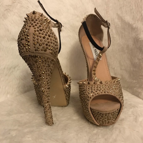 Heels - Picture 2 of 2